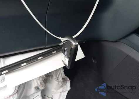 2022 Ford Maverick Lariat z USA, uszkodzony, nr VIN 3FTTW8E34NRA73151